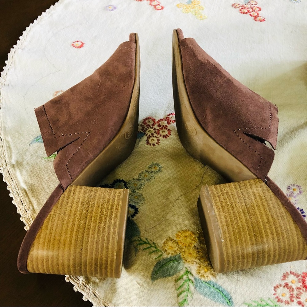 Universal Thread Taupe Open Toe Mule. Chunky Heel. Size 9.5 - Picture 4 of 7